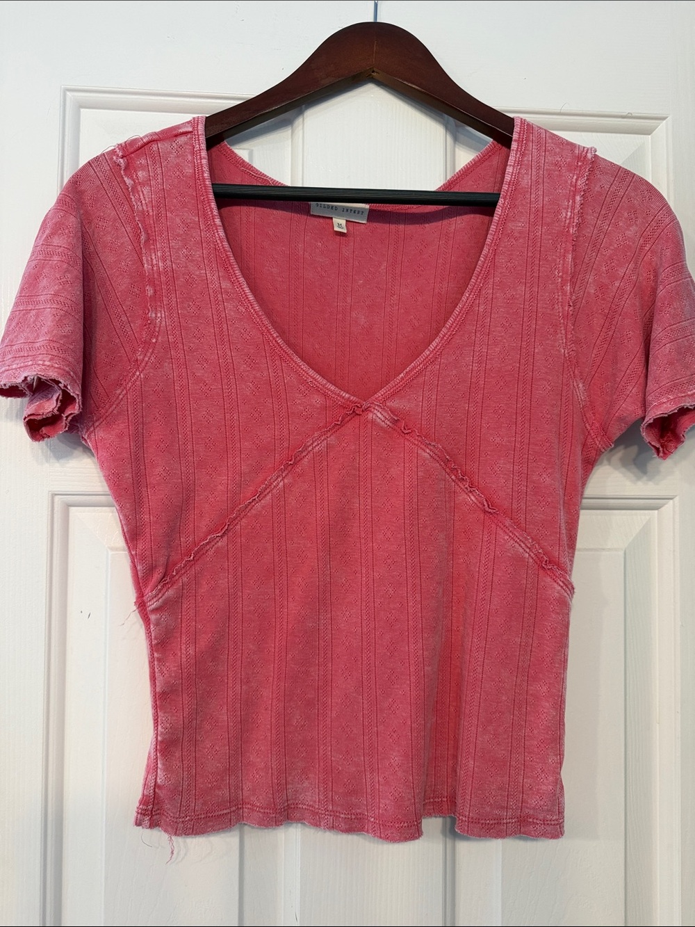 BKE Washed Rose V-Neck Short Sleeve Tee
